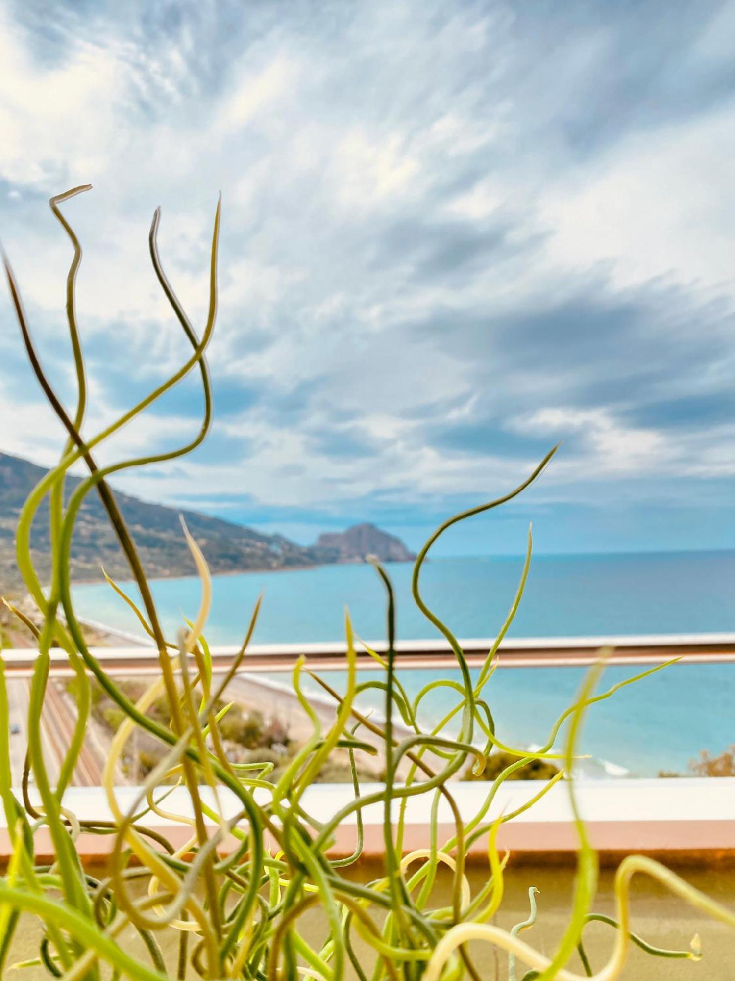 Апартаменти Seaside Oasis Чефалу Екстер'єр фото